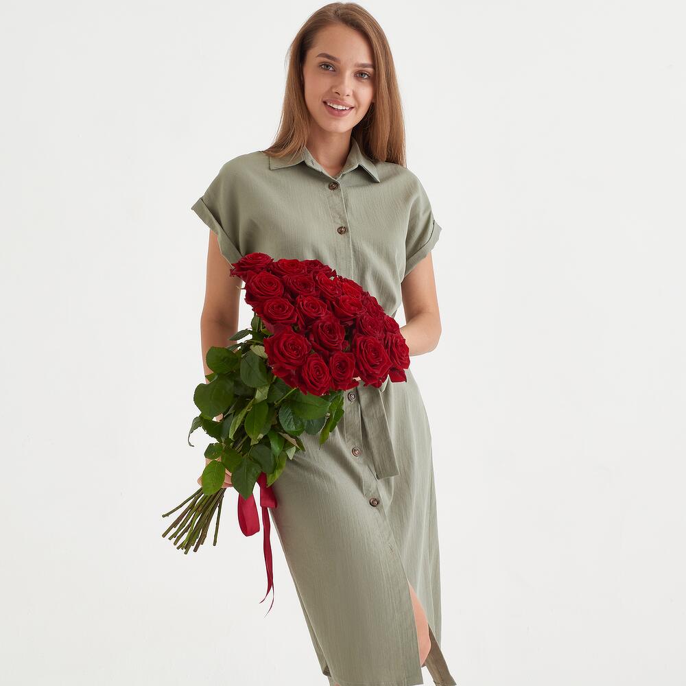 Роскошный букет из 21 красной розы – воплощение искренних чувств Абаза Республика Хакасия