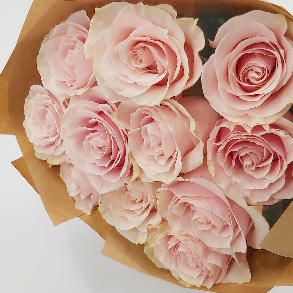 Букет из 11 розовых роз – нежность в каждом лепестке Абаза Республика Хакасия