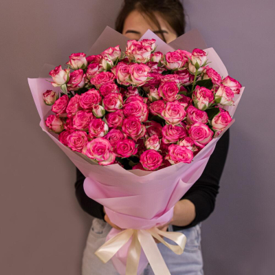 Букет «Розовый бум» – пышные кустовые розы в нежно-розовых тонах Абаза Республика Хакасия