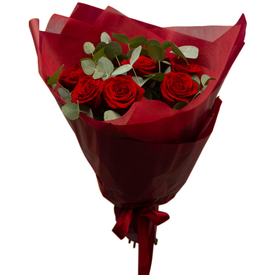 Букет из 9 красных роз с эвкалиптом – классика любви и нежности Абаза Республика Хакасия