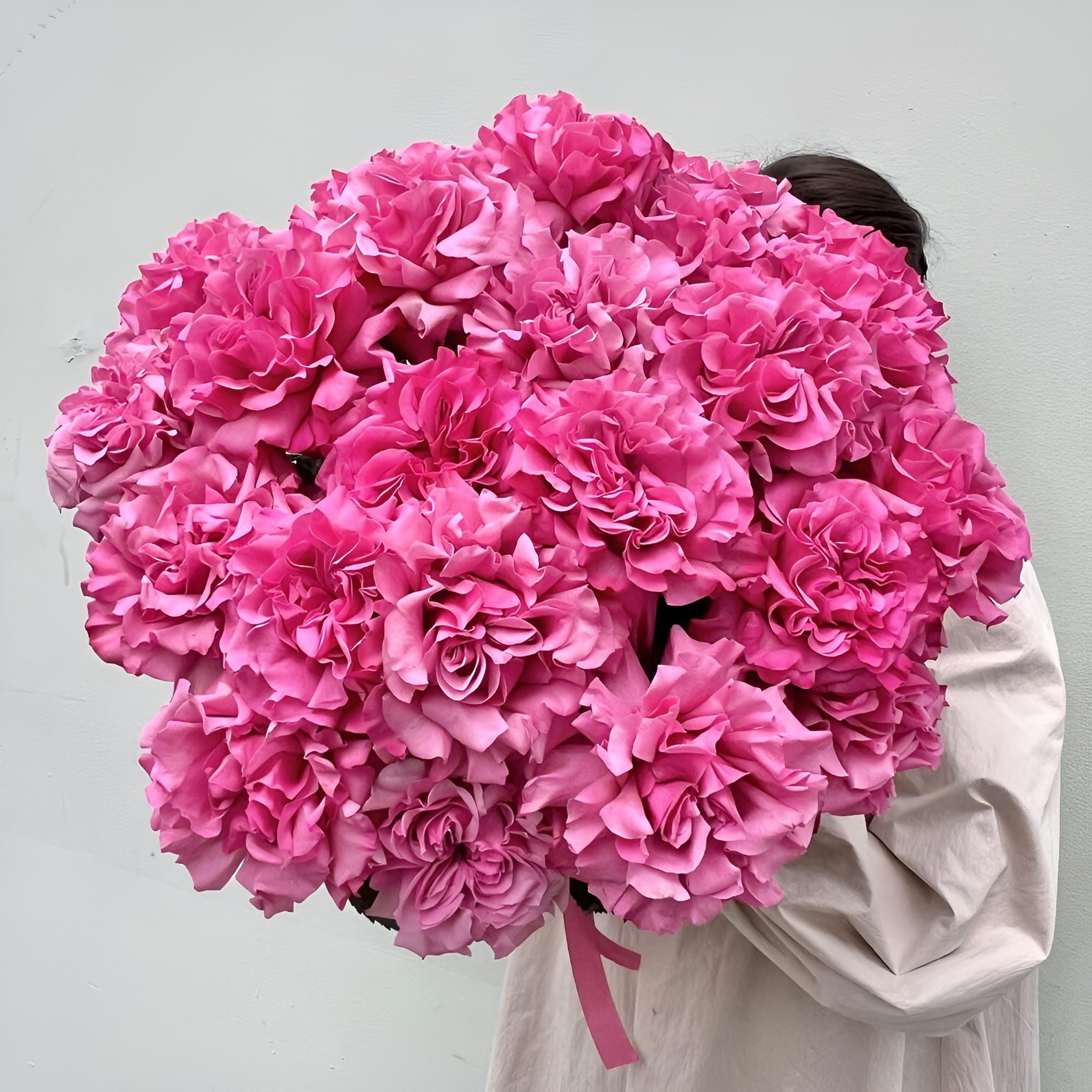 Роскошный букет из пионовидных роз – королевский подарок Абаза Республика Хакасия