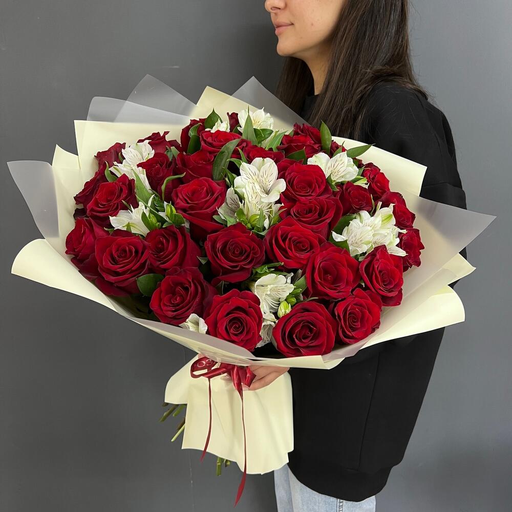 Букет «Танец любви» – гармония страсти и нежности в каждом лепестке Абаза Республика Хакасия