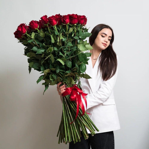 Роскошный букет из 51 красной розы – воплощение безграничной любви Абаза Республика Хакасия